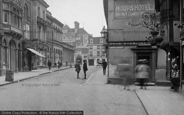 Photo of Saffron Walden, Hoops Hotel, King Street 1919