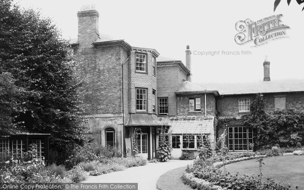 Photo of Saffron Walden, Jubilee Gardens c.1955