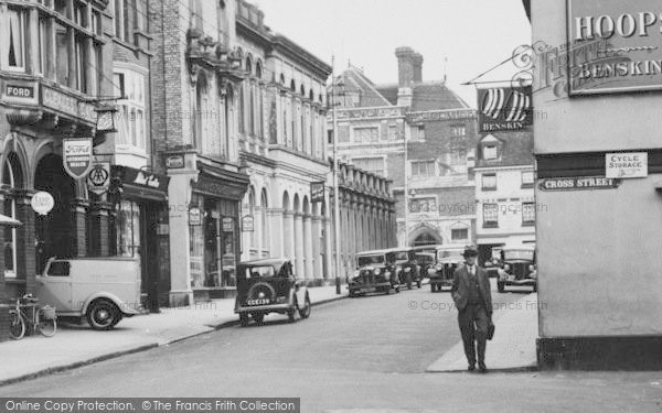 Photo of Saffron Walden, King Street c.1950