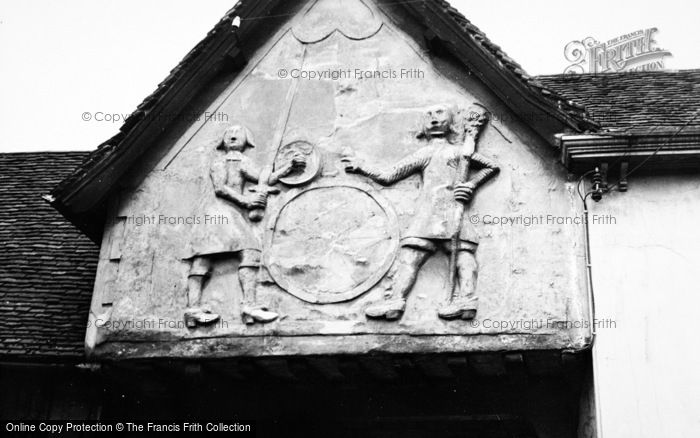 Photo of Saffron Walden, Plaster Work On The Old Sun Inn 1950