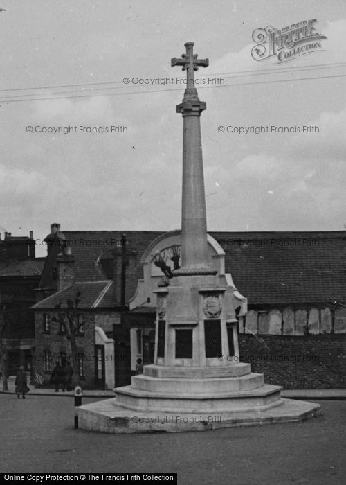 Photo of Saffron Walden, The War Memorial c.1955