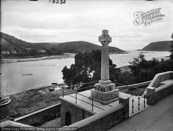 Photo of Salcombe, War Memorial 1922