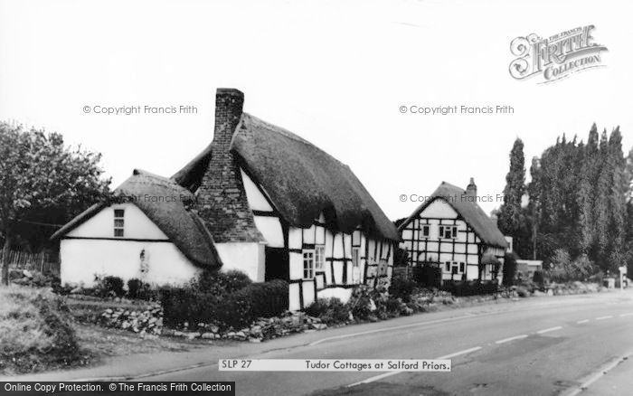 Photo of Salford Priors, Tudor Cottages c.1955