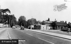 High Street c.1965, Salfords