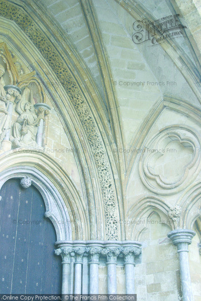 Photo of Salisbury, Cathedral Arches 2004