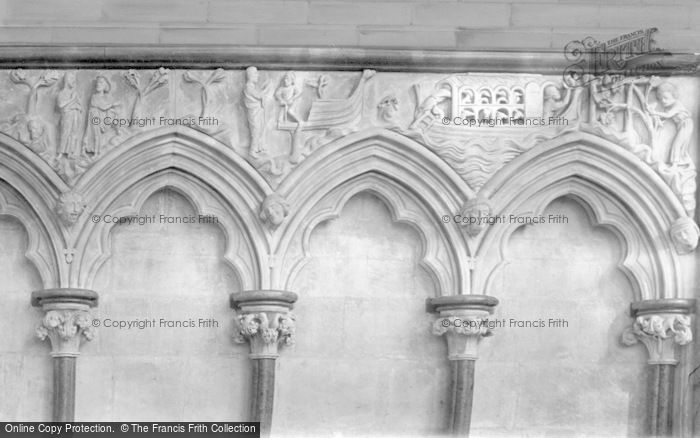 Photo of Salisbury, Cathedral, Chapter House 1911