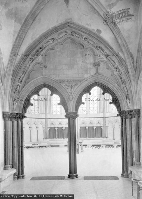 Photo of Salisbury, Cathedral, Chapter House Doorway 1913