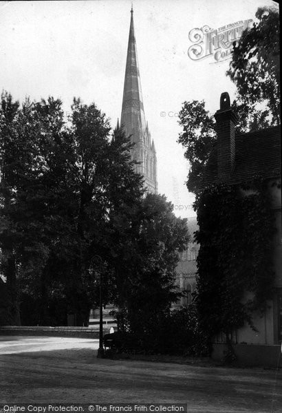 Photo of Salisbury, Cathedral From The Close 1911