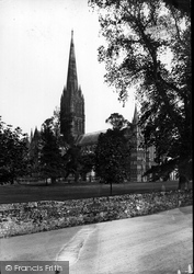 Cathedral, North West 1919, Salisbury