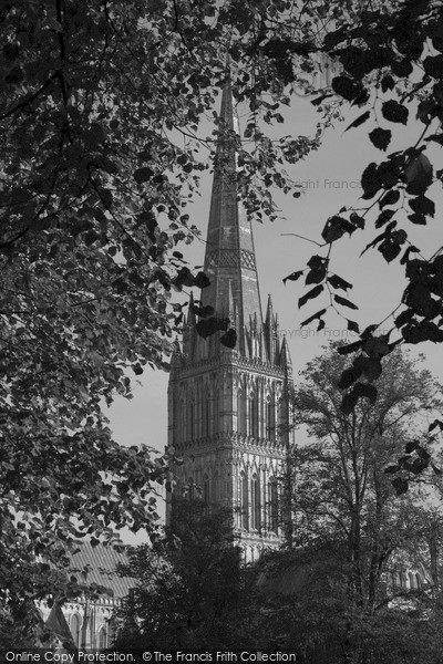 Photo of Salisbury, Cathedral Spire 2004