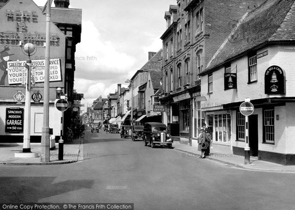 Photo of Salisbury, Catherine Street c.1950