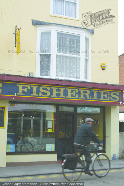 Photo of Salisbury, Fisherton Street 2004