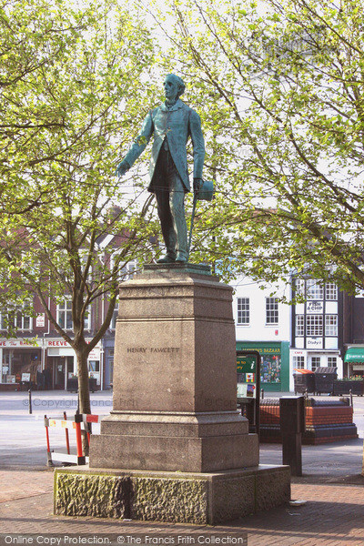Photo of Salisbury, Henry Fawcett Statue 2004