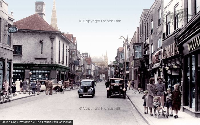 Photo of Salisbury, High Street c.1950