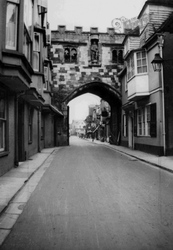 High Street c.1955, Salisbury
