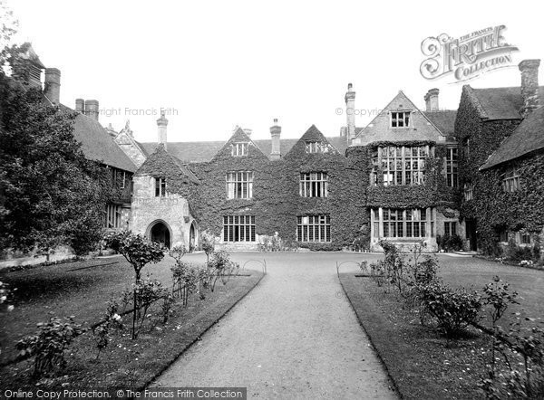 Salisbury, King's House Teacher Training College 1928