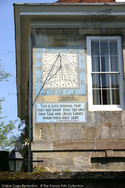 Photo of Salisbury, Malmesbury House, The Sundial 2004