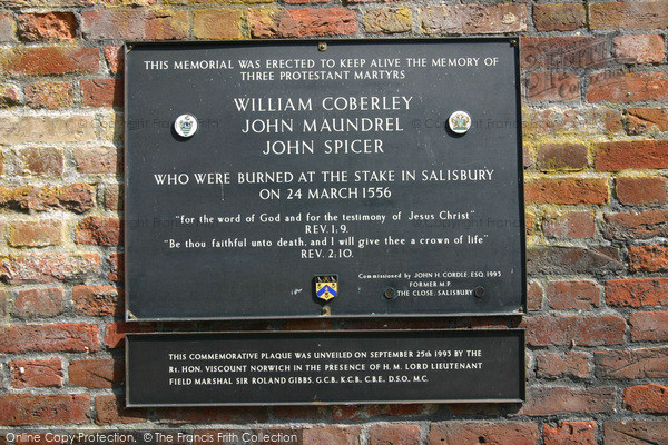 Photo of Salisbury, Martyr's Plaque 2004
