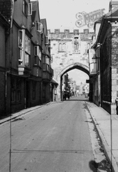 North Gate c.1955, Salisbury