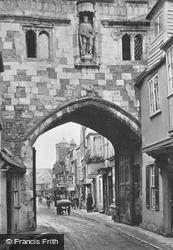 North Gate, The Close c.1910, Salisbury