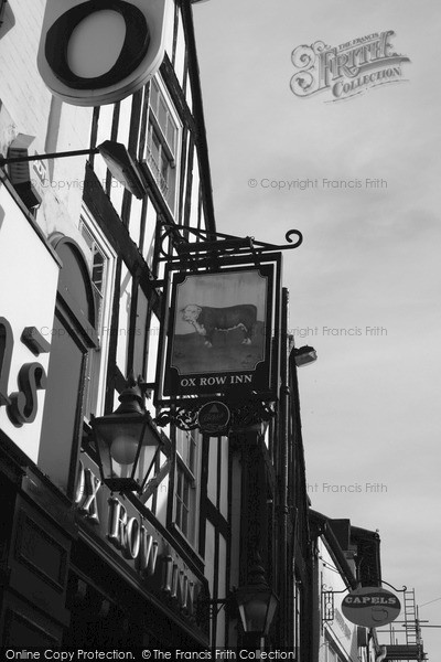 Photo of Salisbury, Ox Row Inn Sign 2004