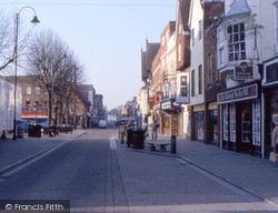 Queen Street 2004, Salisbury