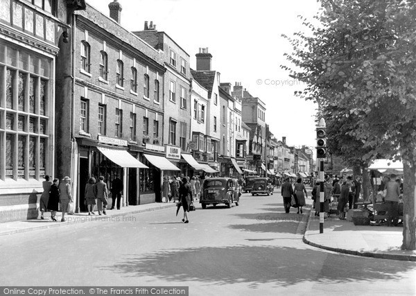 Photo of Salisbury, Queen Street c.1950
