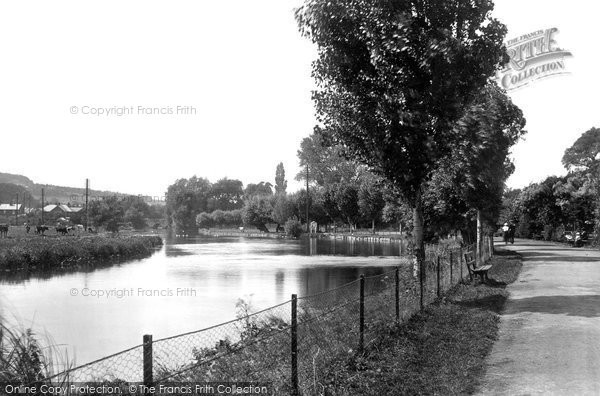 Photo of Salisbury, River Walk 1923