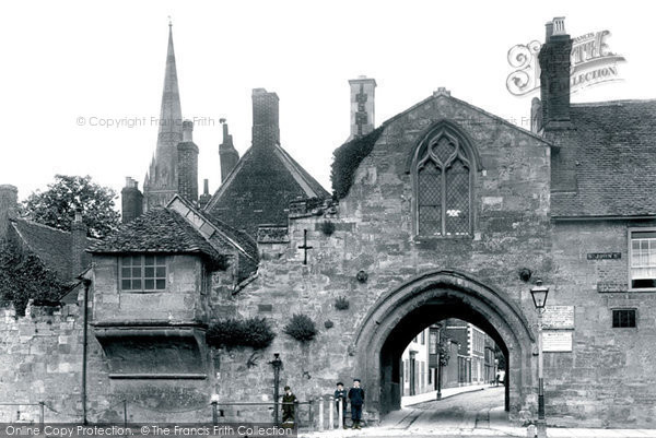 Photo of Salisbury, St Ann's Gate 1906