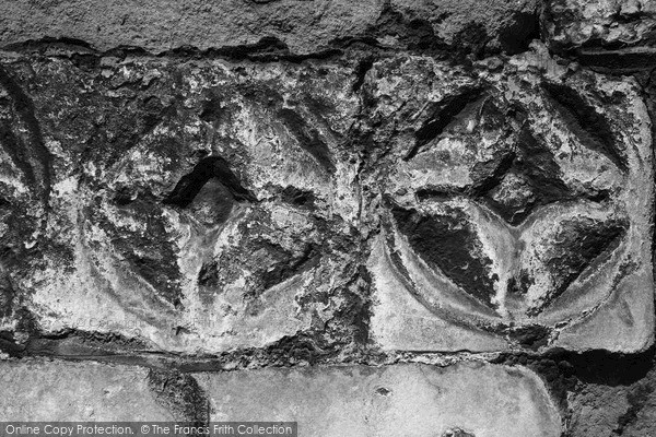 Photo of Salisbury, Stone Carvings, Exeter Street 2004