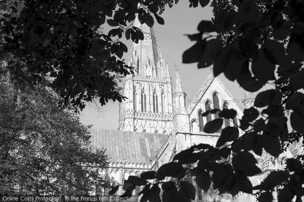 Photo of Salisbury, The Cathedral 2004