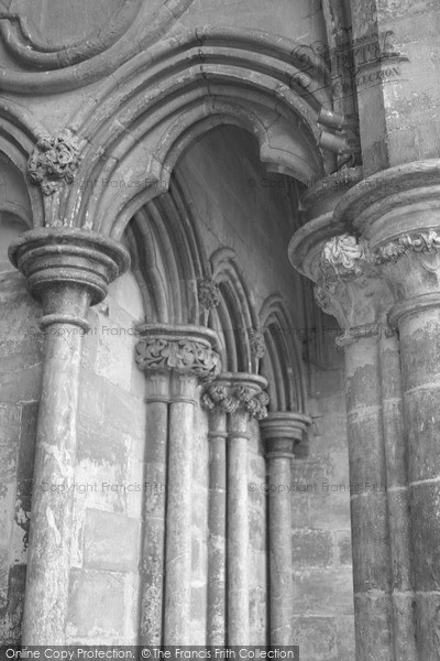 Photo of Salisbury, The Cathedral, Arches 2004