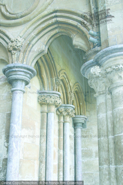 Photo of Salisbury, The Cathedral, Arches 2004