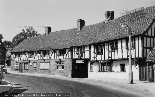 Photo of Salisbury, The Rose And Crown c.1955