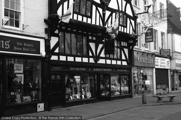 Photo of Salisbury, Watson's China Shop 2004