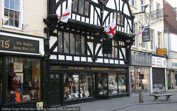 Photo of Salisbury, Watson's China Shop 2004
