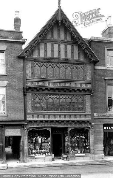 Photo of Salisbury, Ye Halle Of John Halle 1913