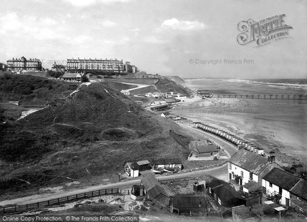 Photo of Saltburn By The Sea, From The East 1932