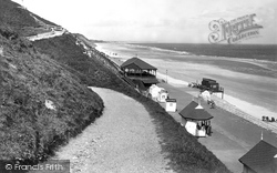 Saltburn-By-The-Sea, Slopes And Shelter 1938, Saltburn-By-The-Sea