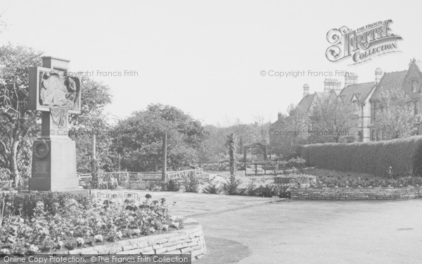 Photo of Saltburn By The Sea, The Memorial And Gardens c.1960