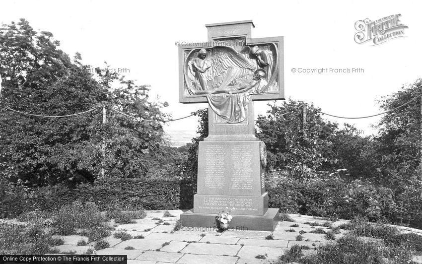 Saltburn-by-the-Sea, the War Memorial 1923