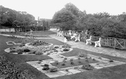 Saltburn-By-The-Sea, War Memorial Gardens 1932, Saltburn-By-The-Sea