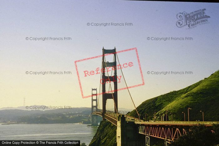 Photo of San Francisco, Golden Gate Bridge 1982