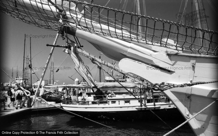 Photo of San Francisco, Ships 2002