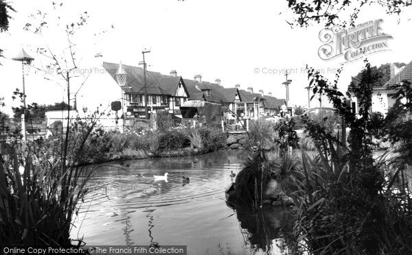 Photo of Sanderstead, The Pond, Hamsey Green c.1960