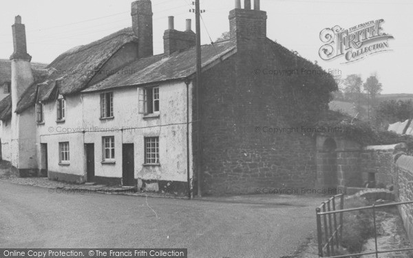 Photo of Sandford, The Well And Old Houses c.1950