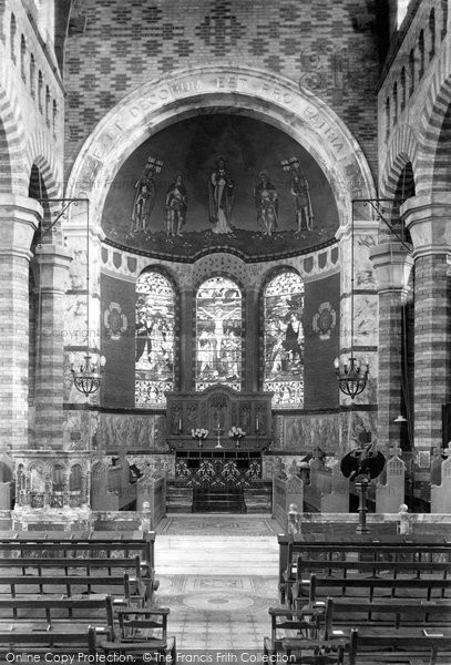 Photo of Sandhurst, Christ Church Interior 1911