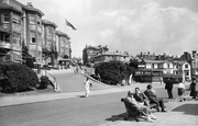 The Promenade 1923, Sandown
