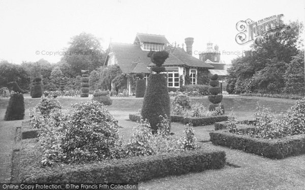 Photo of Sandringham, Kitchen Garden, Dutch Gardens And Dairy 1927