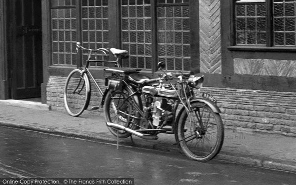Photo of Sandwich, Motorbike 1924